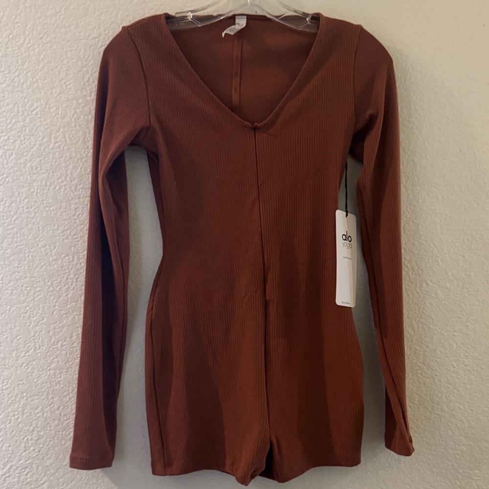 ALO Yoga Women's Rust Keep it Sleek Ribbed Bodysuit